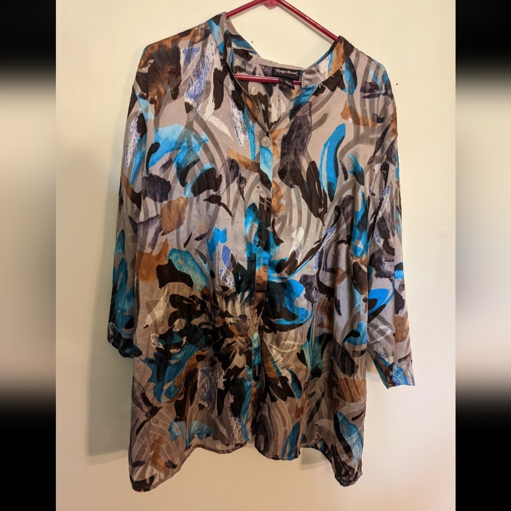 Maggie Barnes women's top